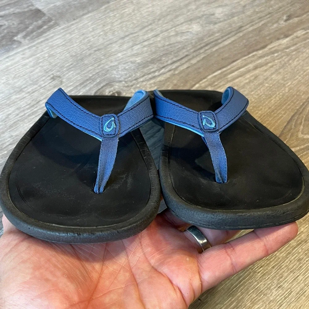 Olukai Ohana Womens Flip Flops Black Blue Water Resistant Sandals Size 5